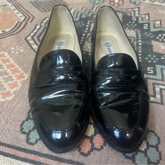 Andre Assous classic black patent leather loafers 6 - Picture 2 of 8